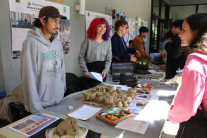 Estudiantes de Pedagogía En Historia y Ciencias Sociales presentan innovadores proyectos en la Feria de Aprendizaje y Servicio 2024